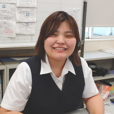 工務アシスタント 洲崎江梨花